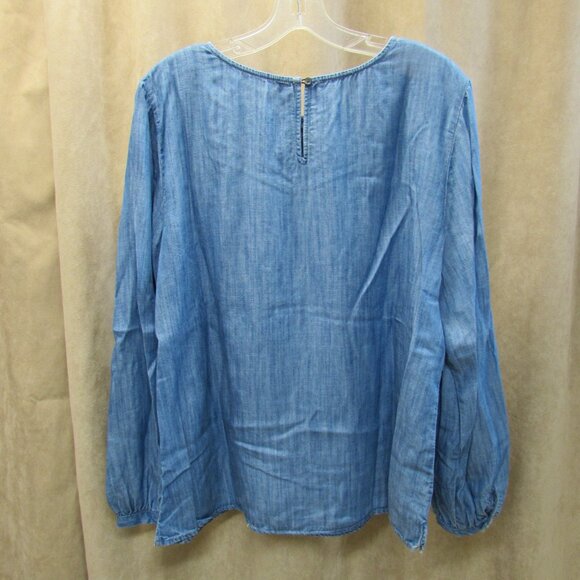 Talbots Embroidered Cut Out Chambray Blouse Tencel Denim Blue Size XL - Picture 6 of 16